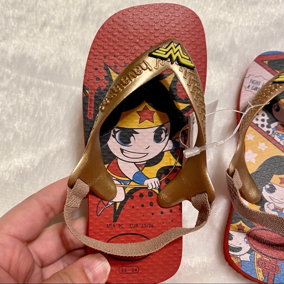 NEW Havaianas Wonder Woman Baby Heroes Flip Flops - Picture 3 of 7